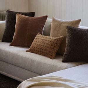 C13‎ Ethan Allen 2 Pillow Wool Covers Cream Brown